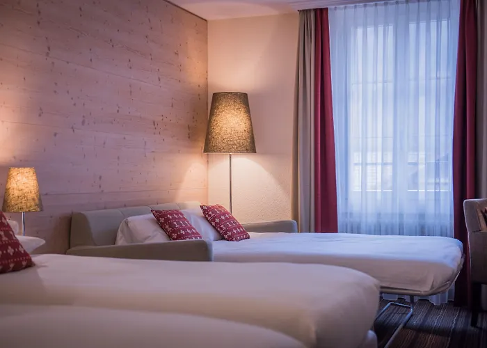 מלון Hotel Interlaken 4*
