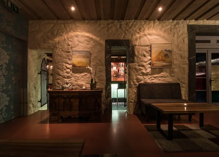 Hotel Interlaken מלון