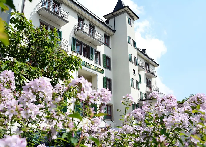 Hotel Interlaken מלון 4*